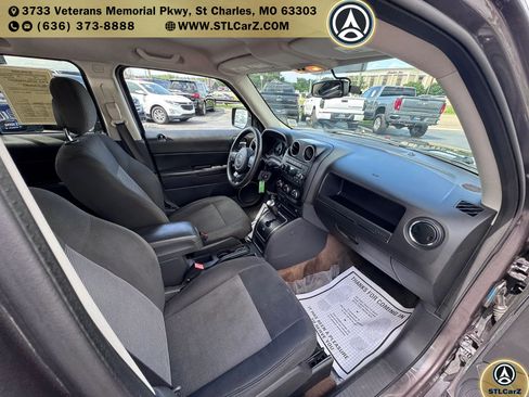 Used 2016 Jeep Patriot Sport w/ Power Value Group FWD image 14