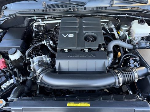 Used 2020 Nissan Frontier SV w/ Midnight Edition Floor Mats image 26