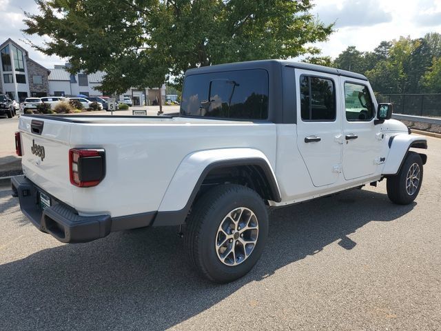 New 2025 Jeep Gladiator Sport AWD/4WD image 6