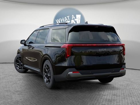 New 2027 Kia Carnival SX Prestige FWD image 4