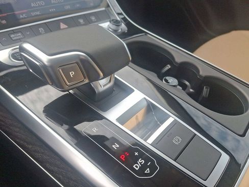 New 2026 Audi Q7 3.0T Premium image 13