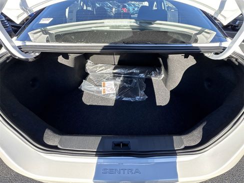 New 2025 Nissan Sentra SR image 22