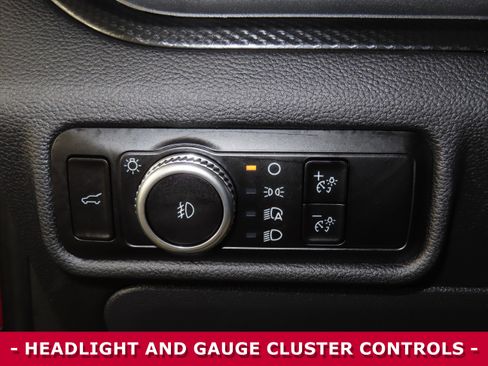 Used 2023 Ford Explorer ST image 25