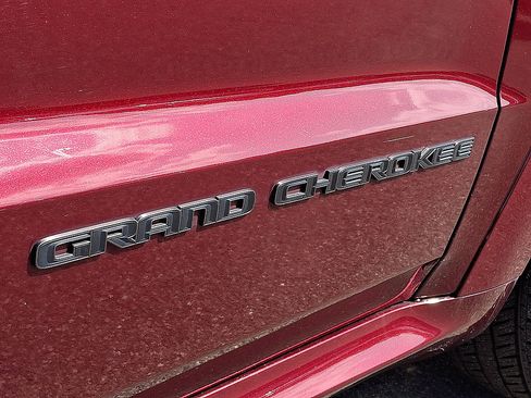 Used 2020 Jeep Grand Cherokee High Altitude AWD/4WD image 30