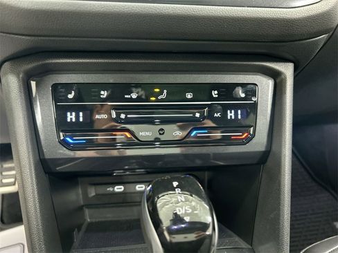 Certified 2024 Volkswagen Tiguan SEL R-Line image 23