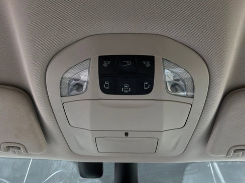 Used 2017 Chrysler Pacifica Touring-L Plus w/ Advanced Safetytec Group image 20