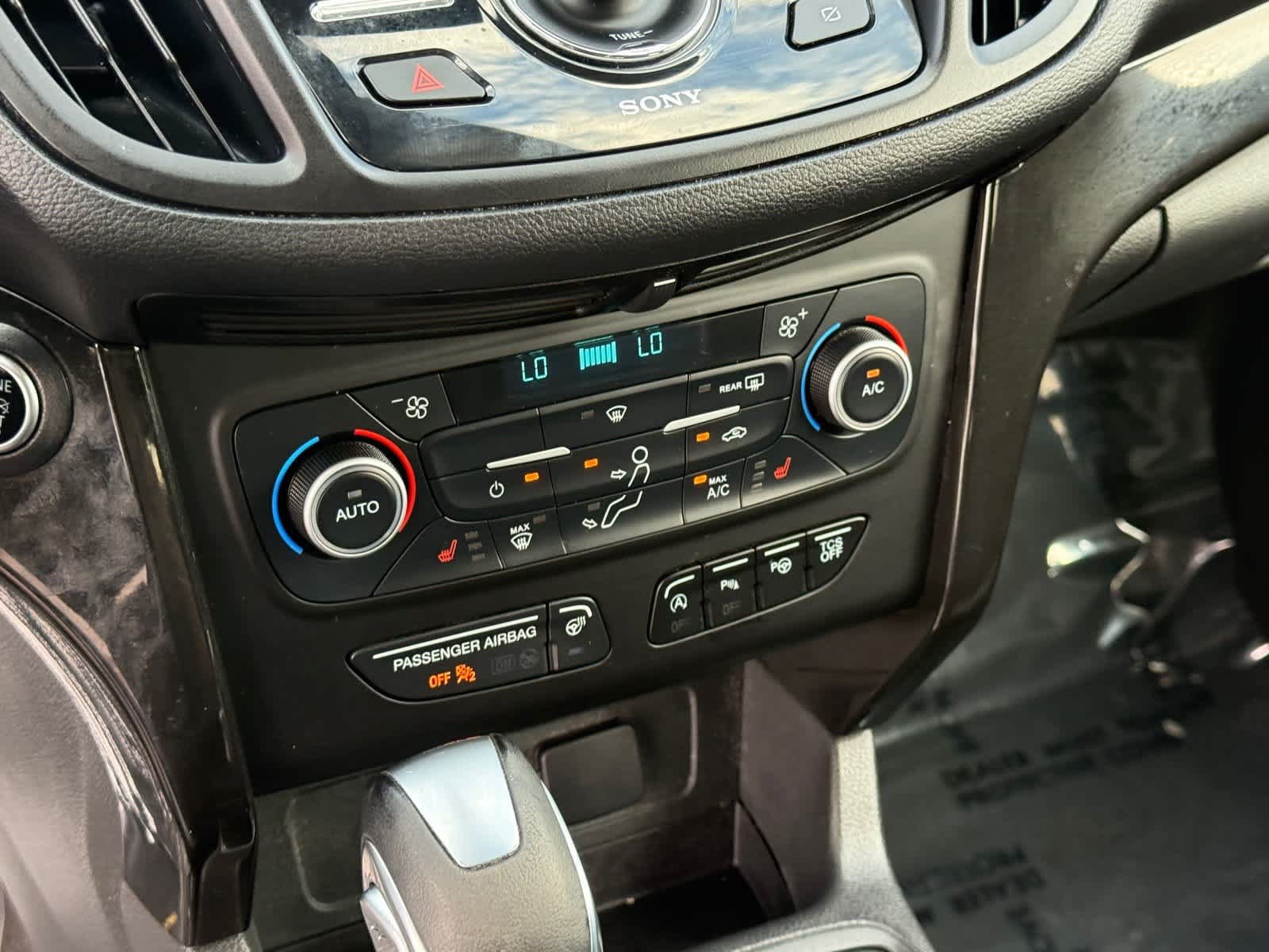 Used 2019 Ford Escape Titanium FWD image 25