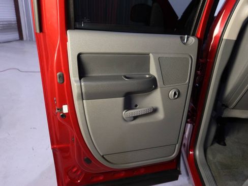 Used 2006 Dodge Ram 1500 Truck 2WD Quad Cab w/ Communication Pkg image 33