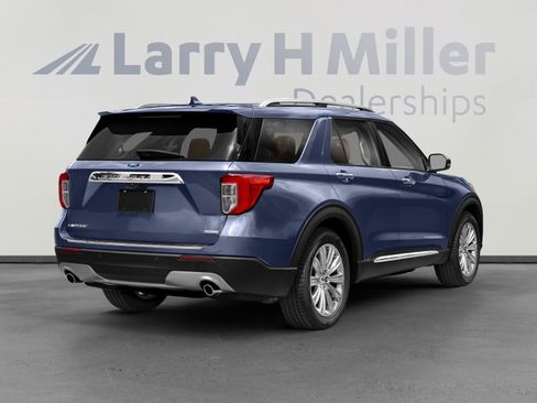 Used 2021 Ford Explorer Limited w/ Equipment Group 301A image 2