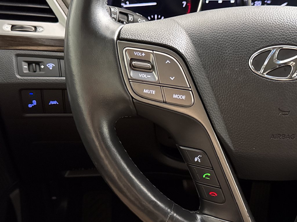 Used 2017 Hyundai Santa Fe Sport w/ 2.0T Ultimate Tech Package 05 FWD image 15