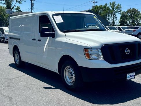 Used 2018 Nissan NV 2500 S RWD image 4