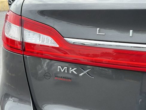 Used 2018 Lincoln MKX Select w/ Select Plus Package FWD image 5