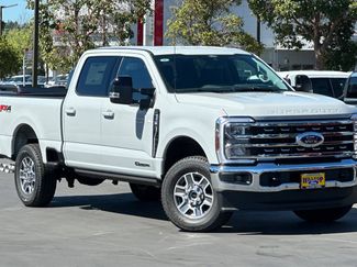 New 2026 Ford F250 Lariat w/ Lariat Ultimate Package AWD/4WD video 2