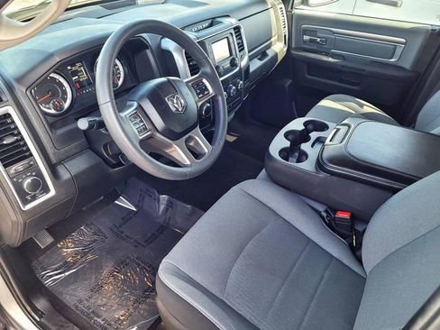 Used 2024 RAM 1500 Classic SLT image 10