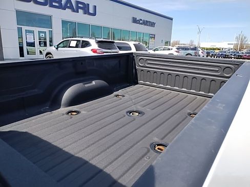 Used 2022 RAM 3500 Tradesman w/ Chrome Appearance Group AWD/4WD image 23