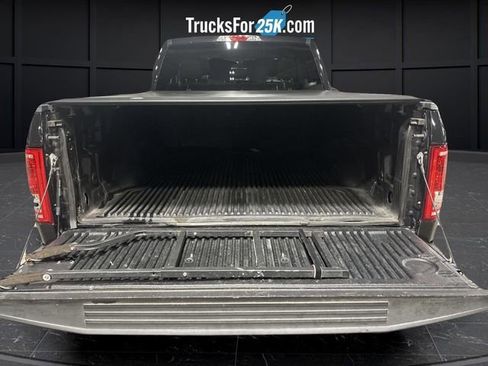 Used 2015 Ford F150 XLT image 12