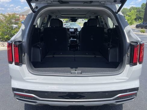 Certified 2023 Kia Sorento EX w/ Panoramic Sunroof Package FWD image 38