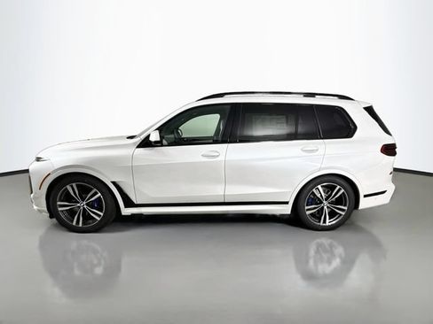 New 2027 BMW X7 xDrive40i w/ M Sport Package AWD/4WD image 4