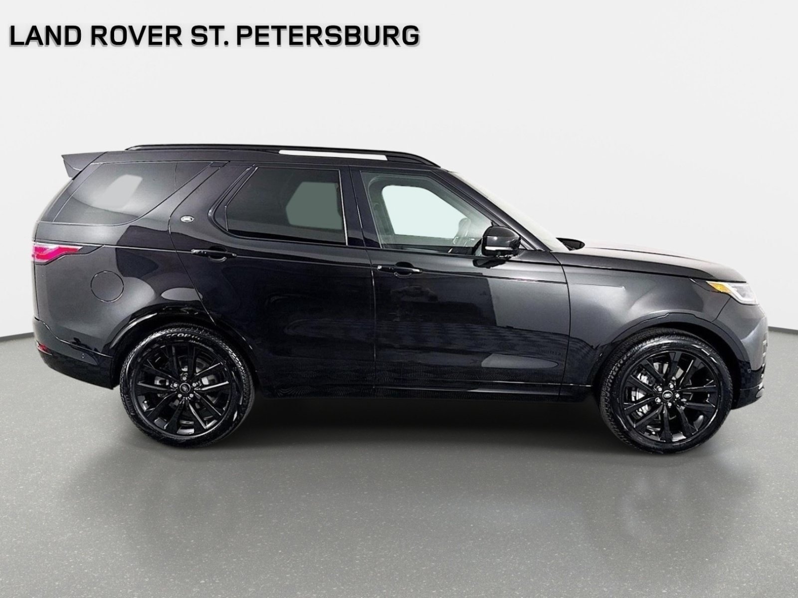 Used 2026 Land Rover Discovery Dynamic SE AWD/4WD image 4