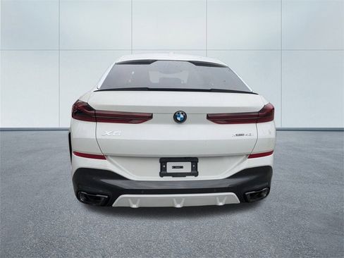 New 2026 BMW X6 xDrive40i image 4