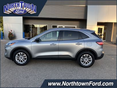 Used 2022 Ford Escape SE w/ Convenience Package
