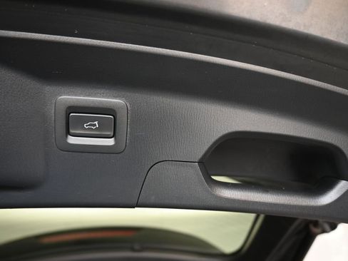 Used 2019 MAZDA CX-9 Touring image 53