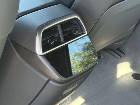 Used 2024 Lucid Air Pure image 30