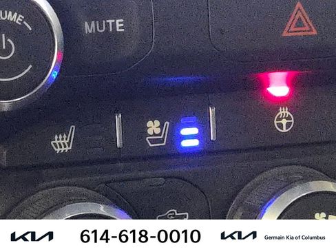Used 2022 RAM 1500 Laramie w/ Sport Appearance Package AWD/4WD image 30