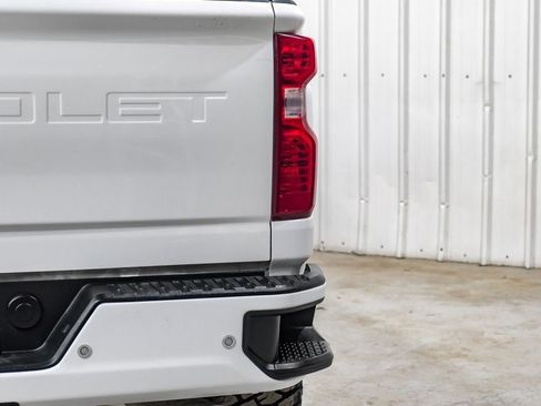 Used 2022 Chevrolet Silverado 2500 LT AWD/4WD image 48