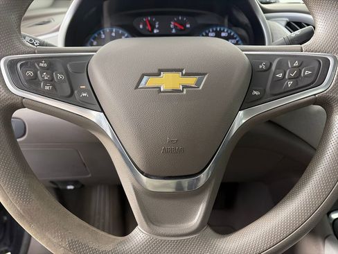 Used 2022 Chevrolet Malibu LT FWD image 16