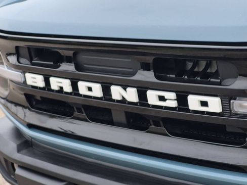 Used 2023 Ford Bronco Outer Banks AWD/4WD image 12