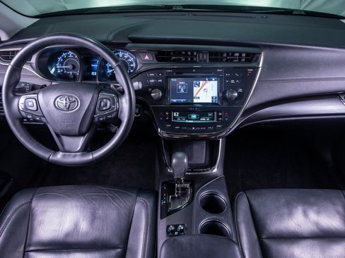 Used 2017 Toyota Avalon Limited w/ Protection Package FWD image 15