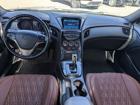 Used 2013 Hyundai Genesis 3.8 image 14
