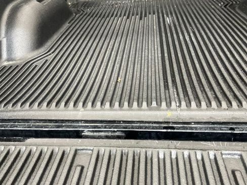 Used 2024 RAM 1500 Classic SLT image 5