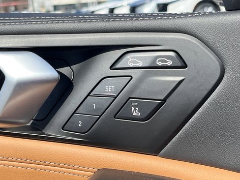 Used 2026 BMW X6 M60i image 16