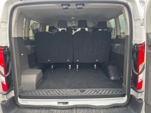 Used 2023 Ford Transit 350 XLT image 19