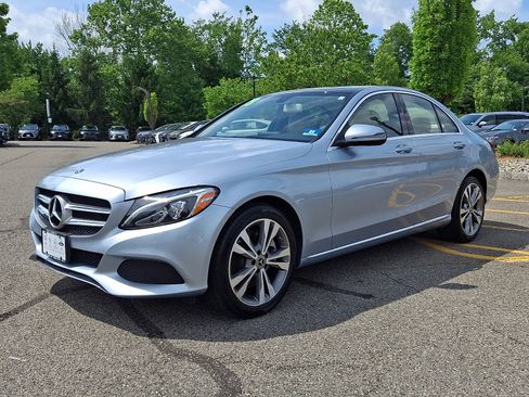 Used 2018 Mercedes-Benz C 300 4MATIC Sedan image 3