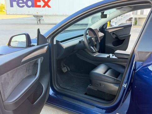 Used 2023 Tesla Model Y AWD image 16