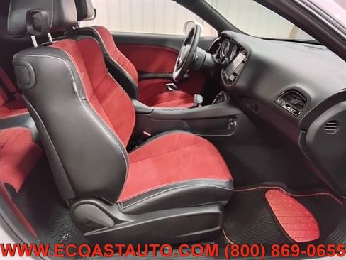 Used 2015 Dodge Challenger SRT w/ Technology Group RWD image 14