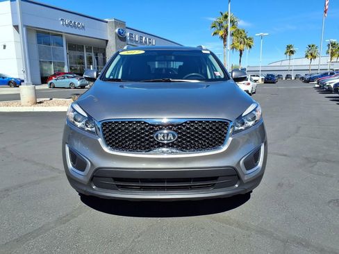 Used 2017 Kia Sorento LX image 6
