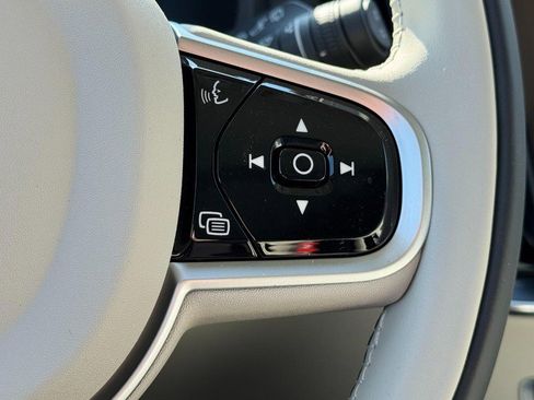 New 2026 Volvo XC90 T8 Ultra w/ Protection Package Premier image 11