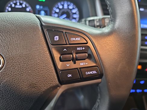 Used 2017 Hyundai Tucson Sport image 18