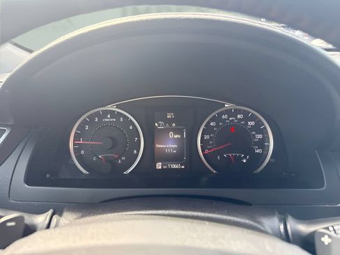 Used 2015 Toyota Camry SE FWD image 11