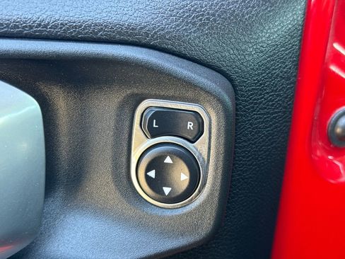 Used 2022 Jeep Gladiator Mojave image 18