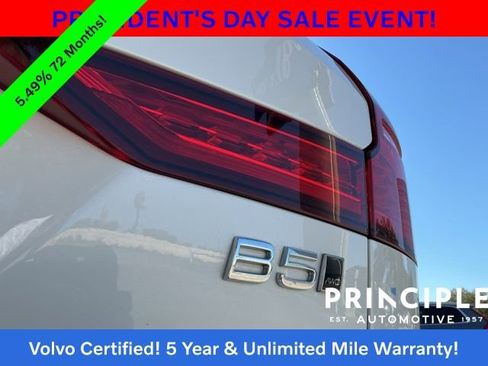 Certified 2025 Volvo V60 B5 Cross Country Plus image 14
