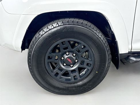 Certified 2023 Toyota 4Runner SR5 image 41