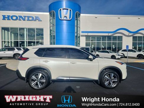 Used 2021 Nissan Rogue Platinum image 1