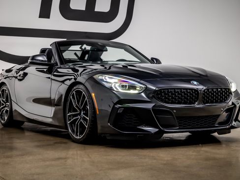 Used 2020 BMW Z4 sDrive30i w/ M Sport Package RWD image 24
