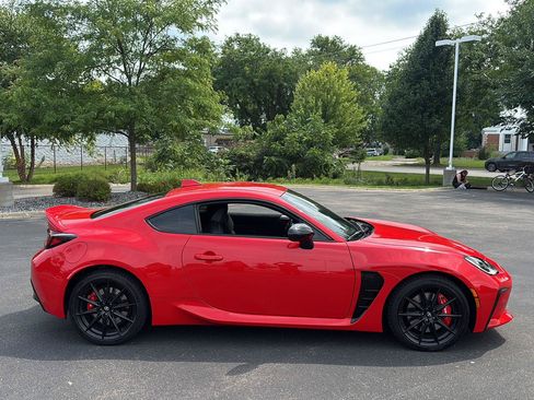 Used 2024 Toyota GR86 Premium w/ Performance Package RWD image 14