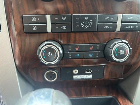 Used 2012 Ford F150 Lariat image 10